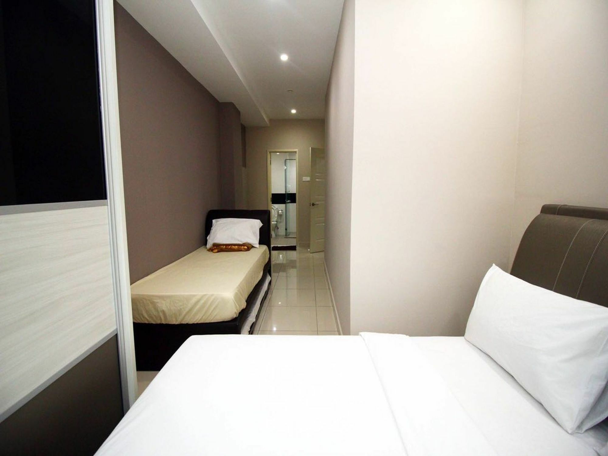 Mansion One Service Apartment George Town Eksteriør bilde