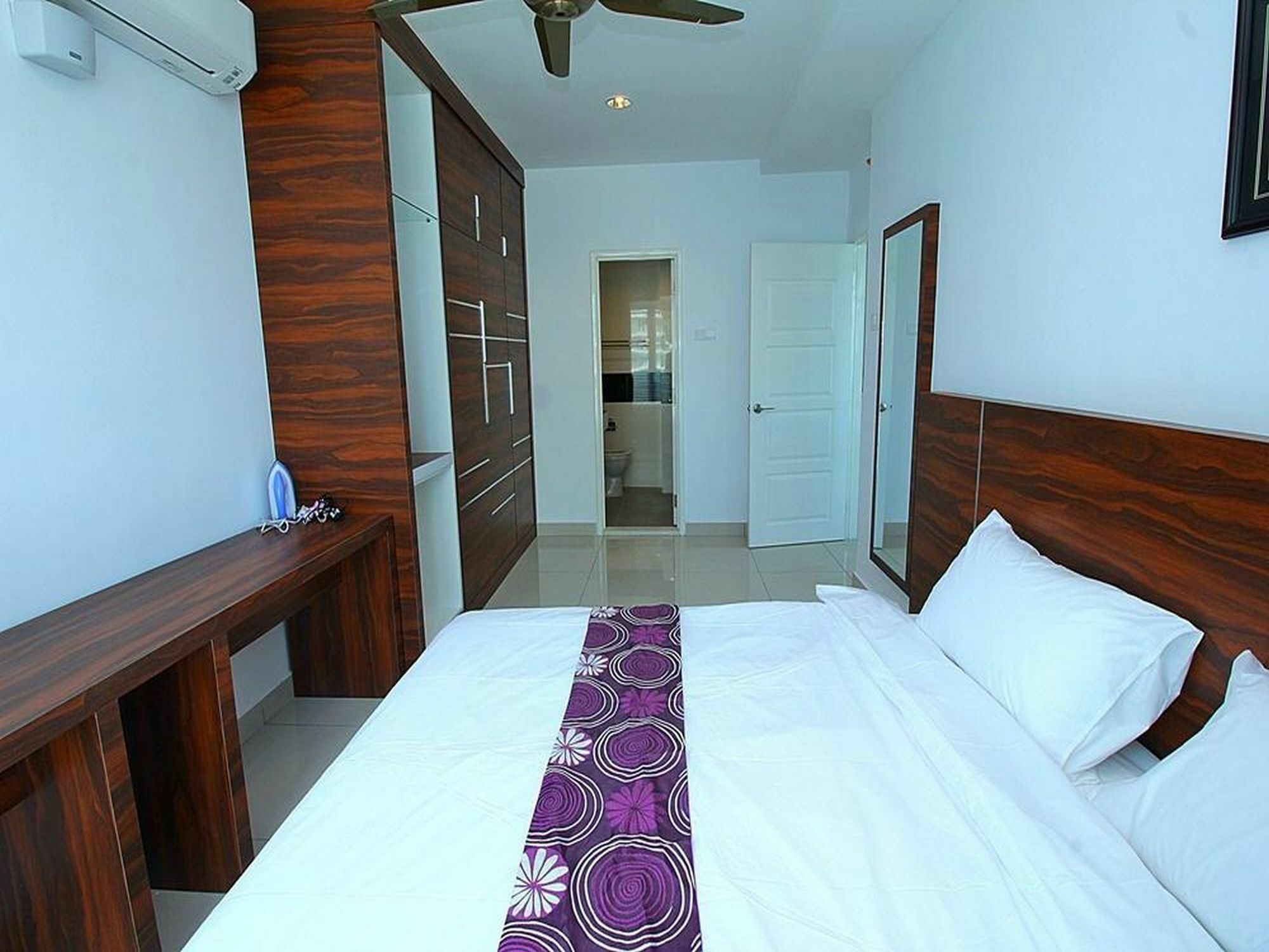 Mansion One Service Apartment George Town Eksteriør bilde