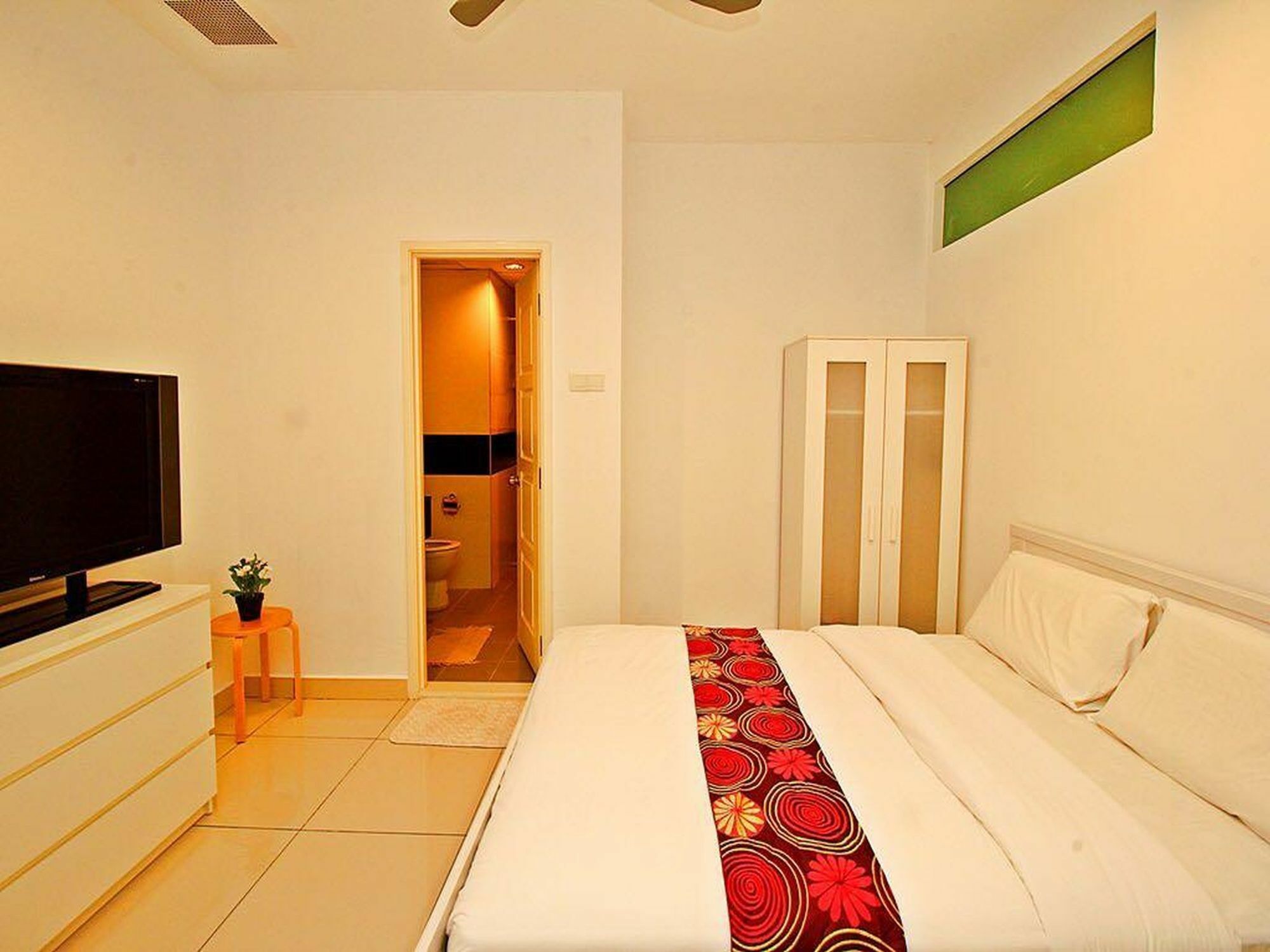 Mansion One Service Apartment George Town Eksteriør bilde