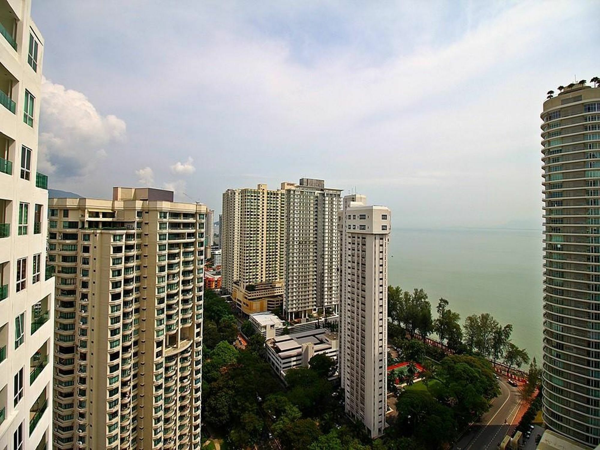Mansion One Service Apartment George Town Eksteriør bilde
