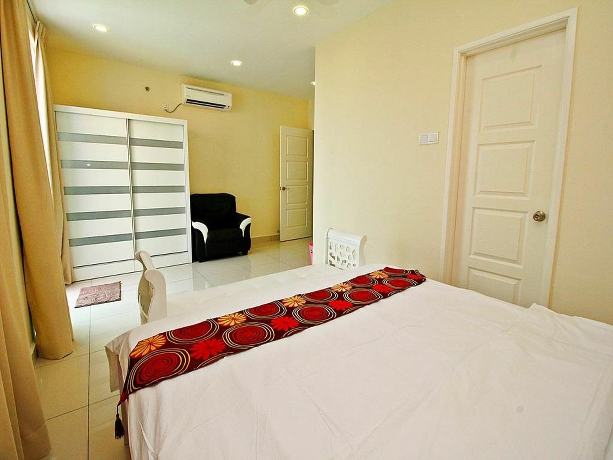 Mansion One Service Apartment George Town Eksteriør bilde