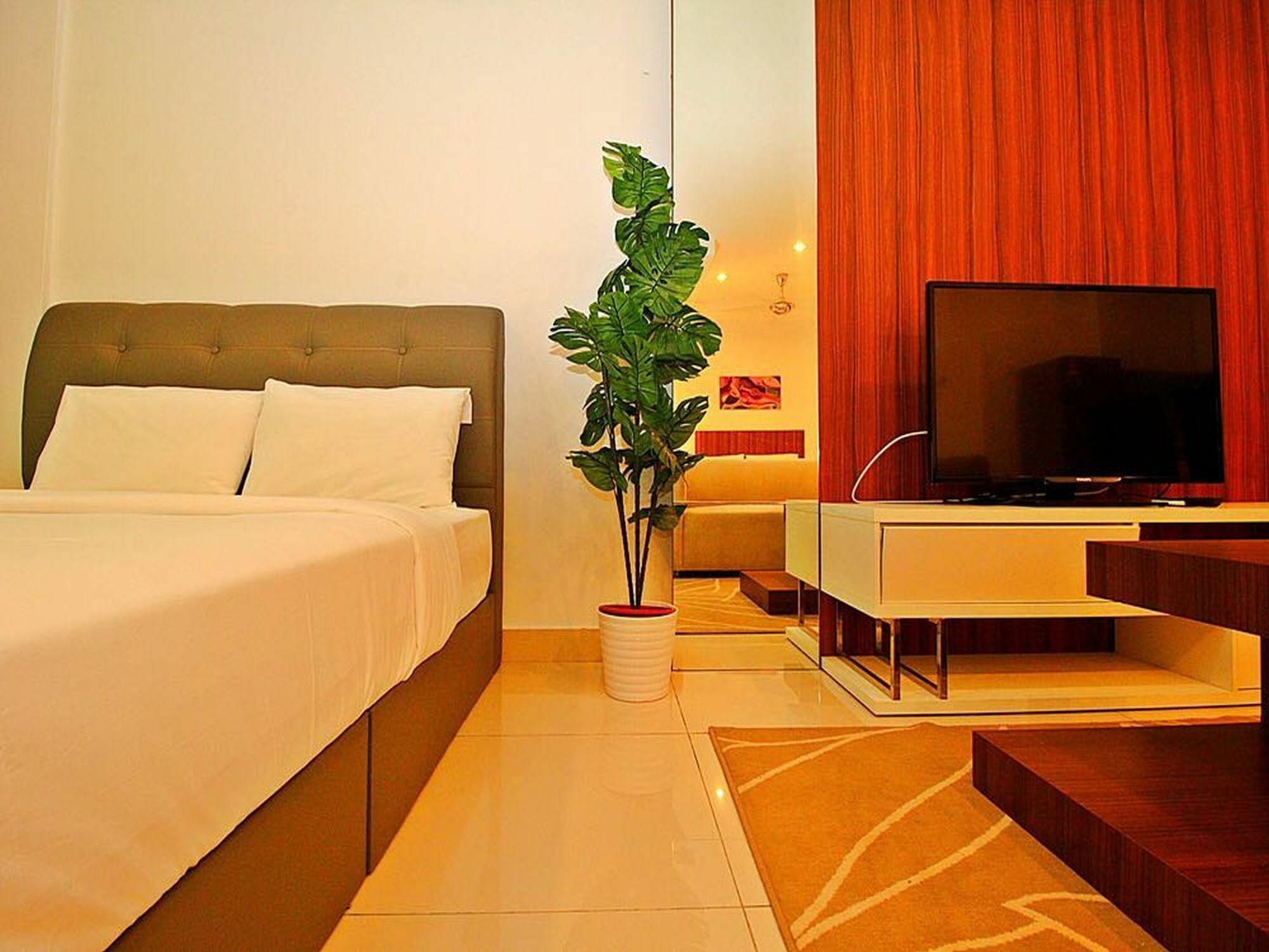Mansion One Service Apartment George Town Eksteriør bilde